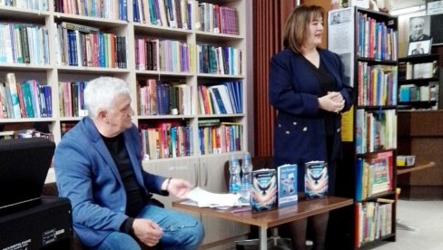 PARAĆINCI NA DOGAĐAJU „BIBLIOTEKA NOĆU“: Ćuprija okupila pomoravske pesnike (FOTO) PARAĆINCI NA DOGAĐAJU „BIBLIOTEKA NOĆU“: Ćuprija okupila pomoravske pesnike (FOTO)