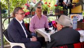 ОБИЋИ ЋУ ИХ И ЗАМОЛИТИ ДА ТО НЕ РАДЕ Вучић послао поруку студентима који хоће да уче да не штрајкују глађу