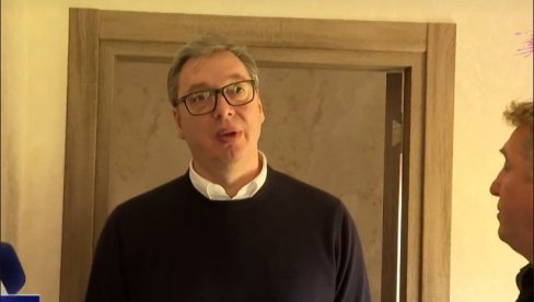 TA DECA SU IZGUBILA PA IZGUBILA GOTOVO GODINU DANA ŠKOLE Vučić odgovorio roditeljima zabrinutim za decu koja mesecima ne idu na nastavu TA DECA SU IZGUBILA PA IZGUBILA GOTOVO GODINU DANA ŠKOLE Vučić odgovorio roditeljima zabrinutim za decu koja mesecima ne idu na nastavu