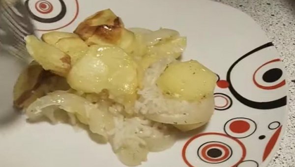 БРЗИ РУЧАК: Кромпир с пиринчем и луком БРЗИ РУЧАК: Кромпир с пиринчем и луком