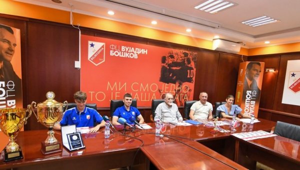 У НОВОМ САДУ СМОТРА ОМЛАДИНСКИХ ШКОЛА ФУДБАЛА ИЗ СЕДАМ ЗЕМАЉА : „43. меморијал Стеван Нештицки“ окупља будуће мајсторе бубамаре У НОВОМ САДУ СМОТРА ОМЛАДИНСКИХ ШКОЛА ФУДБАЛА ИЗ СЕДАМ ЗЕМАЉА : „43. меморијал Стеван Нештицки“ окупља будуће мајсторе бубамаре