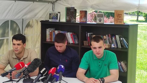BILI SMO META FAŠISTIČKOG NAPADA Pavlović: U jednom trenutku šestorica njih su me udarali (VIDEO)