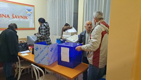 VIŠAK 371 BIRAČ: Policija Crne Gore proverava divlje glasače na lokalnim izborima u Šavniku, 2022.