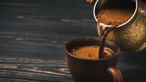 NASTAJE SPEKTAKL UKUSA: Pet začina transformišu prosečnu šoljicu kafe