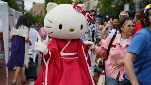 HELLO KITTY ЈАЧА ОД ТОЈОТЕ: Шок на јапанској берзи