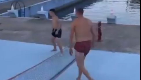 SRPSKA POSLA: Nikola Jokić zapanjio svet! Vratio se u Srbiju i uradio OVO (VIDEO) SRPSKA POSLA: Nikola Jokić zapanjio svet! Vratio se u Srbiju i uradio OVO (VIDEO)