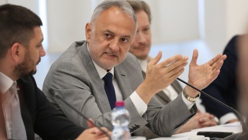 МИНИСТАР ЗОРАН ГАЈИЋ: Страшна трагедија, Министарство спорта на располагању породицама МИНИСТАР ЗОРАН ГАЈИЋ: Страшна трагедија, Министарство спорта на располагању породицама