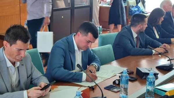 ЗА „МИХОЉСКЕ СУСРЕТЕ СЕЛА“ ОКО 500 ХИЉАДА ДИНАРА: Ове године у Плажану ЗА „МИХОЉСКЕ СУСРЕТЕ СЕЛА“ ОКО 500 ХИЉАДА ДИНАРА: Ове године у Плажану
