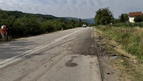 DETALJI TRAGEDIJE KOD MALČE: Porodica sa ćerkama krenula na more - Jedno dete stradalo, drugo povređeno DETALJI TRAGEDIJE KOD MALČE: Porodica sa ćerkama krenula na more - Jedno dete stradalo, drugo povređeno