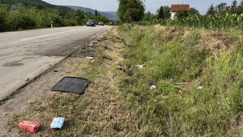 SNIMCI SA MESTA NESREĆE KOD MALČE: Jedno dete poginulo, drugo povređeno - Porodica krenula na more (VIDEO)