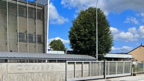 ДЕТАЉИ СТРАВИЧНОГ ЗЛОЧИНА У ФРАНЦУСКОЈ: Редарку у школи до смрти избо пред жандармима ДЕТАЉИ СТРАВИЧНОГ ЗЛОЧИНА У ФРАНЦУСКОЈ: Редарку у школи до смрти избо пред жандармима