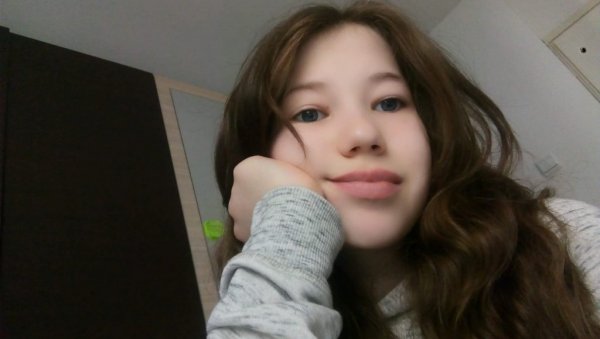 НА ПРОСЛАВИ МАТУРЕ У КРЕАЦИЈАМА АНГЕЛИНЕ АЋИМОВИЋ: Фондација у част девојчице убијене у Рибникару и ове године обрадовала децу из домова НА ПРОСЛАВИ МАТУРЕ У КРЕАЦИЈАМА АНГЕЛИНЕ АЋИМОВИЋ: Фондација у част девојчице убијене у Рибникару и ове године обрадовала децу из домова