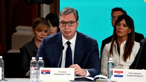 SNAŽNO SAM SE ZALOŽIO DA SE GLAS DIPLOMATIJE ŠTO GLASNIJE ČUJE Vučić sa samita Ukrajina - Jugoistočna Evropa (FOTO) SNAŽNO SAM SE ZALOŽIO DA SE GLAS DIPLOMATIJE ŠTO GLASNIJE ČUJE Vučić sa samita Ukrajina - Jugoistočna Evropa (FOTO)