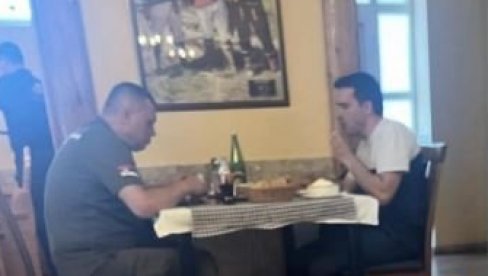 USTAŠE IH KONTROLIŠU Razotkriveno: Evo sa kim se sastaje lažni veteran Vukelić (FOTO)