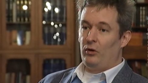 MARTENS ОДАО ПРИЗНАЊЕ ВУЧИЋУ: Председник Србије успешно балансира између Истока и Запада MARTENS ОДАО ПРИЗНАЊЕ ВУЧИЋУ: Председник Србије успешно балансира између Истока и Запада