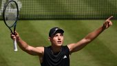 ИМА САМО 17 ГОДИНА: Немац стао раме уз раме са Надалом!