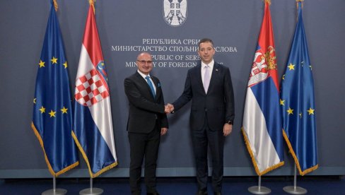 ДА СЕ ОБЕЗБЕДИ РАВНОПРАВНОСТ СВА ТРИ НАРОДА У БиХ Министар Ђурић разговарао са шефом хрватске дипломатије Грлићем Радманом ДА СЕ ОБЕЗБЕДИ РАВНОПРАВНОСТ СВА ТРИ НАРОДА У БиХ Министар Ђурић разговарао са шефом хрватске дипломатије Грлићем Радманом
