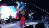 MOJ ŽIVOT JE SVE, SAMO NIJE DOSADAN: Ana Nikolić o karijeri, trajanju na sceni, privatnom životu, planovima (FOTO)