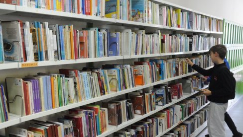 ODLIKAŠIMA BESPLATN UPIS: Tradicionalna akcija kraljevačke biblioteke ODLIKAŠIMA BESPLATN UPIS: Tradicionalna akcija kraljevačke biblioteke