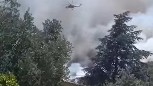 U TOKU HITNA EVAKUACIJA STANOVNIKA: Bukti vatra - raspoređeno 120 vatrogasaca i 17 aviona (FOTO/VIDEO)
