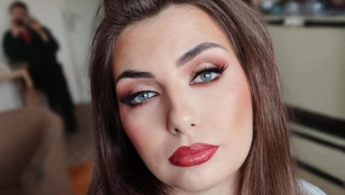 НЕ ОДУСТАЈЕ ОД БОРБЕ ЗА ЛЕК: Ана Илић (29) из Владичиног Хана болује од Фридрајхове атаксије НЕ ОДУСТАЈЕ ОД БОРБЕ ЗА ЛЕК: Ана Илић (29) из Владичиног Хана болује од Фридрајхове атаксије
