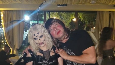 CRNA MOĆNA RENDŽERKA: Barbara Bobak organizovala rođendan za pamćenje pod maskama, a pevača pored nje niko nije prepoznao (FOTO)