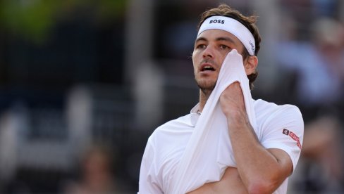 VELIKO TENISKO IZNENAĐENJE: Tejlor Fric izgubio od 45. igrača sveta