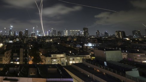 RAT NA BLISKOM ISTOKU:  Dva američka bombardera B-2 poletela ka Gvamu - Ubijen iranski naučnik u Teheranu (VIDEO)