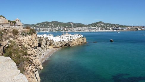 OPREZ AKO PLANIRATE DA LETUJETE U ŠPANIJI: Ovih pet plaža bi trebalo izbegavati zbog zagađenja OPREZ AKO PLANIRATE DA LETUJETE U ŠPANIJI: Ovih pet plaža bi trebalo izbegavati zbog zagađenja