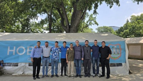 UVEK ĆEMO BITI UZ SVOJU OMLADINU Podrška novosadskih profesora studentima koji žele da uče UVEK ĆEMO BITI UZ SVOJU OMLADINU Podrška novosadskih profesora studentima koji žele da uče