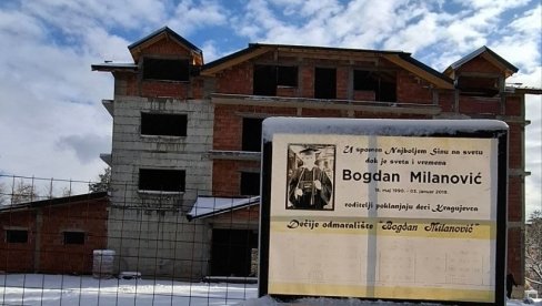 MALI GOSTI STIŽU SLEDEĆE GODINE: Nastavljena izgradnja dečijeg odmarališta na Bešnjaji kod Kragujevca MALI GOSTI STIŽU SLEDEĆE GODINE: Nastavljena izgradnja dečijeg odmarališta na Bešnjaji kod Kragujevca