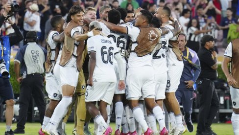 ЗА ЉУБИТЕЉЕ БРЗЕ ИСПЛАТЕ: Голеаде у првом полувремену