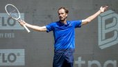 ЈОШ ДВА КОРАКА ДО ТРОФЕЈА: Данил Медведев бољи од Американца за полуфинале Халеа ЈОШ ДВА КОРАКА ДО ТРОФЕЈА: Данил Медведев бољи од Американца за полуфинале Халеа