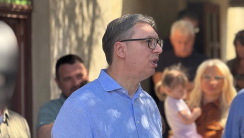 ŠOLAK TRAŽI ZABRANU, A NJEGA NA KRAJU ZABRANIŠE NA MESTU DIREKTORA Vučić: Do juče nas ubeđivali da on nema veze sa novinarstvom ŠOLAK TRAŽI ZABRANU, A NJEGA NA KRAJU ZABRANIŠE NA MESTU DIREKTORA Vučić: Do juče nas ubeđivali da on nema veze sa novinarstvom