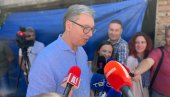АКО ДОНЕСЕШ ДРУГАЧИЈУ ОДЛУКУ, БЛОКАДЕРИ ЋЕ ДА ТЕ БИЈУ КАО ШТО СУ ТУКЛИ ДРАГАНУ ЋЕНДИЋ: Вучић о нападу на новинарку
