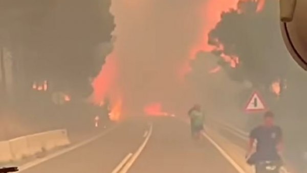 ПАКАО У ХРВАТСКОЈ: Пожари изазвали хаос код Сплита, има повређених (ВИДЕО) ПАКАО У ХРВАТСКОЈ: Пожари изазвали хаос код Сплита, има повређених (ВИДЕО)
