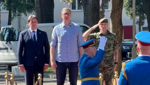 VUČIĆ SA VOJNIM VRHOM: Predsednik Srbije na sednici proširenog kolegijuma načelnika Generalštaba (VIDEO) VUČIĆ SA VOJNIM VRHOM: Predsednik Srbije na sednici proširenog kolegijuma načelnika Generalštaba (VIDEO)