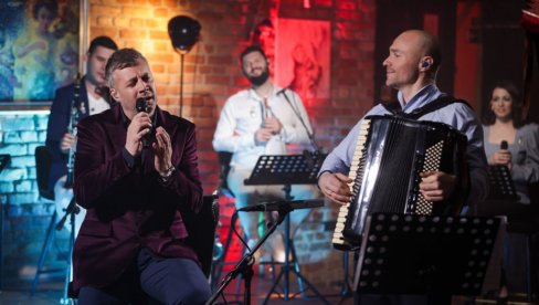ОН ЈЕ КРИВ ЗА ТО: Бојан Лексингтон због Аце Софронијевића прешао у народњаке (ФОТО)