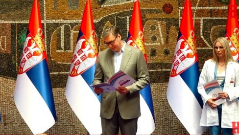 PONOSNI SMO NA VAS, PONOSNI ZBOG VAŠEG TRUDA  Vučić na ceremoniji uručenja ugovora o radu najboljim diplomcima u Srbiji (FOTO/VIDEO)