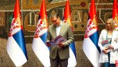PONOSNI SMO NA VAS, PONOSNI ZBOG VAŠEG TRUDA  Vučić na ceremoniji uručenja ugovora o radu najboljim diplomcima u Srbiji (FOTO/VIDEO)