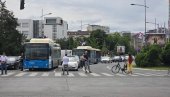 БРУКА И СРАМОТА: Погледајте колико блокадера терорише цео Нови Сад БРУКА И СРАМОТА: Погледајте колико блокадера терорише цео Нови Сад