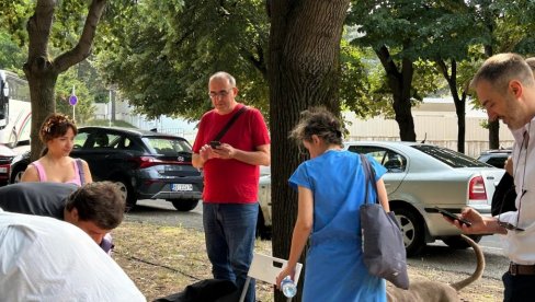 ГРУХОЊИЋ ГЛАВНА ЗВЕЗДА БЛОКАДЕРСКОГ ФЕСТИВАЛА КРОКОДИЛ: Овако почињу кампању да Србе прогласе за геноцидан народ ГРУХОЊИЋ ГЛАВНА ЗВЕЗДА БЛОКАДЕРСКОГ ФЕСТИВАЛА КРОКОДИЛ: Овако почињу кампању да Србе прогласе за геноцидан народ