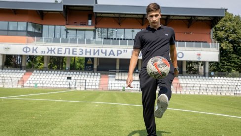 TEGELTIJA POJAČAO ŽELEZNIČAR: Zvezdino dete stiglo u Pančevo