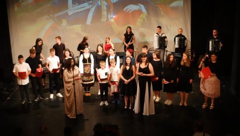 КОСОВО ЈЕ НАЈСКУПЉА СРПСКА РЕЧ: У Народном позоришту у Сомбору синоћ свечаном академијом поводом годишњице Косовског боја КОСОВО ЈЕ НАЈСКУПЉА СРПСКА РЕЧ: У Народном позоришту у Сомбору синоћ свечаном академијом поводом годишњице Косовског боја