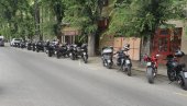 ПОКАЗАО ДА МУ ЈЕ СРБИЈА У СРЦУ Чувени Габор Сагмајстер са мотоциклистима кренуо из Суботице за Београд на Видовданско књижевно вече (ВИДЕО)