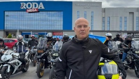 SRBIJA ĆE POBEDITI I NA VIDOVDAN ĆE SE SVE VIDETI Vučević sa bajkerima krenuo ka Beogradu da podrži studente koji žele da uče (VIDEO) SRBIJA ĆE POBEDITI I NA VIDOVDAN ĆE SE SVE VIDETI Vučević sa bajkerima krenuo ka Beogradu da podrži studente koji žele da uče (VIDEO)