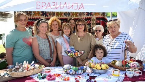ЖИЛА КУЦАВИЦА ЕВРОПЕ:Маја Гојковић у Баноштору на манифестацији оводом Међународног дана Дунава ЖИЛА КУЦАВИЦА ЕВРОПЕ:Маја Гојковић у Баноштору на манифестацији оводом Међународног дана Дунава