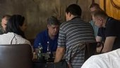 ЂИЛАС, МАРИНИКА И МИЉУШ СТВАРНИ ОРГАНИЗАТОРИ: Усликани како се спремају за насилни, блокадерски протест!