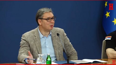 ДА НИЈЕ ТУЖНО, БИЛО БИ СМЕШНО Вучић: Види се јасно да су у тренутку док се полиција размицала, они покушали кроз тај левак да прођу ДА НИЈЕ ТУЖНО, БИЛО БИ СМЕШНО Вучић: Види се јасно да су у тренутку док се полиција размицала, они покушали кроз тај левак да прођу