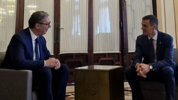 ВУЧИЋ СТИГАО У ШПАНИЈУ: Председник Србије састао се са Санчезом ВУЧИЋ СТИГАО У ШПАНИЈУ: Председник Србије састао се са Санчезом